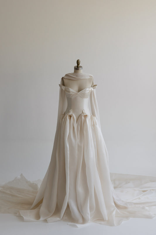 Bessette With Overskirt