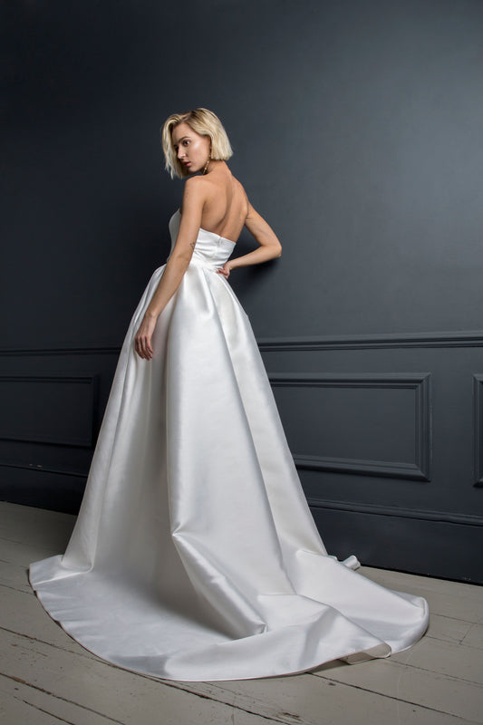 Christian Overskirt